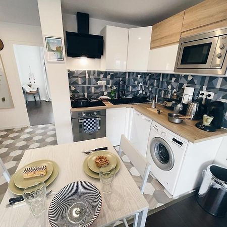 New: Appartement Tout Confort + Parking Gratuit Amiens Luaran gambar