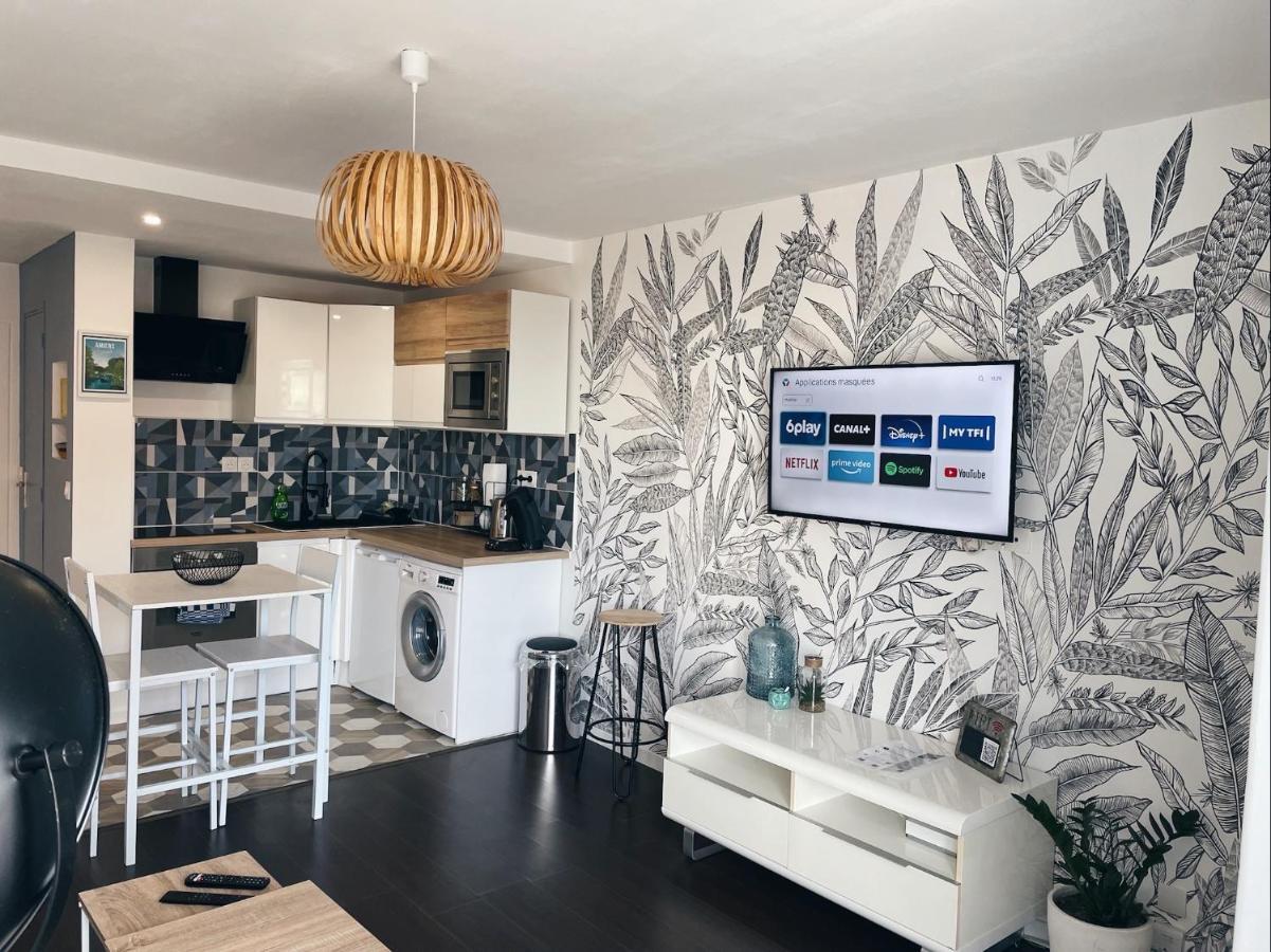 New: Appartement Tout Confort + Parking Gratuit Amiens Luaran gambar