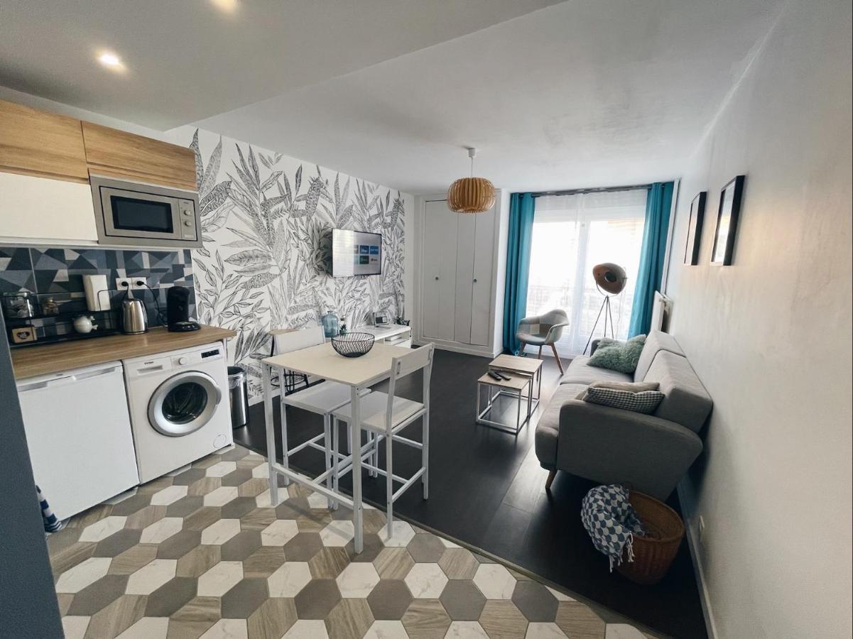 New: Appartement Tout Confort + Parking Gratuit Amiens Luaran gambar