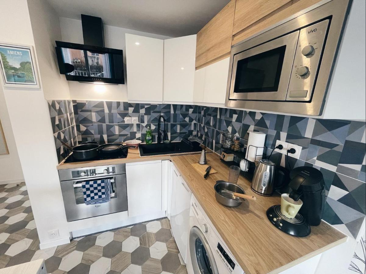 New: Appartement Tout Confort + Parking Gratuit Amiens Luaran gambar